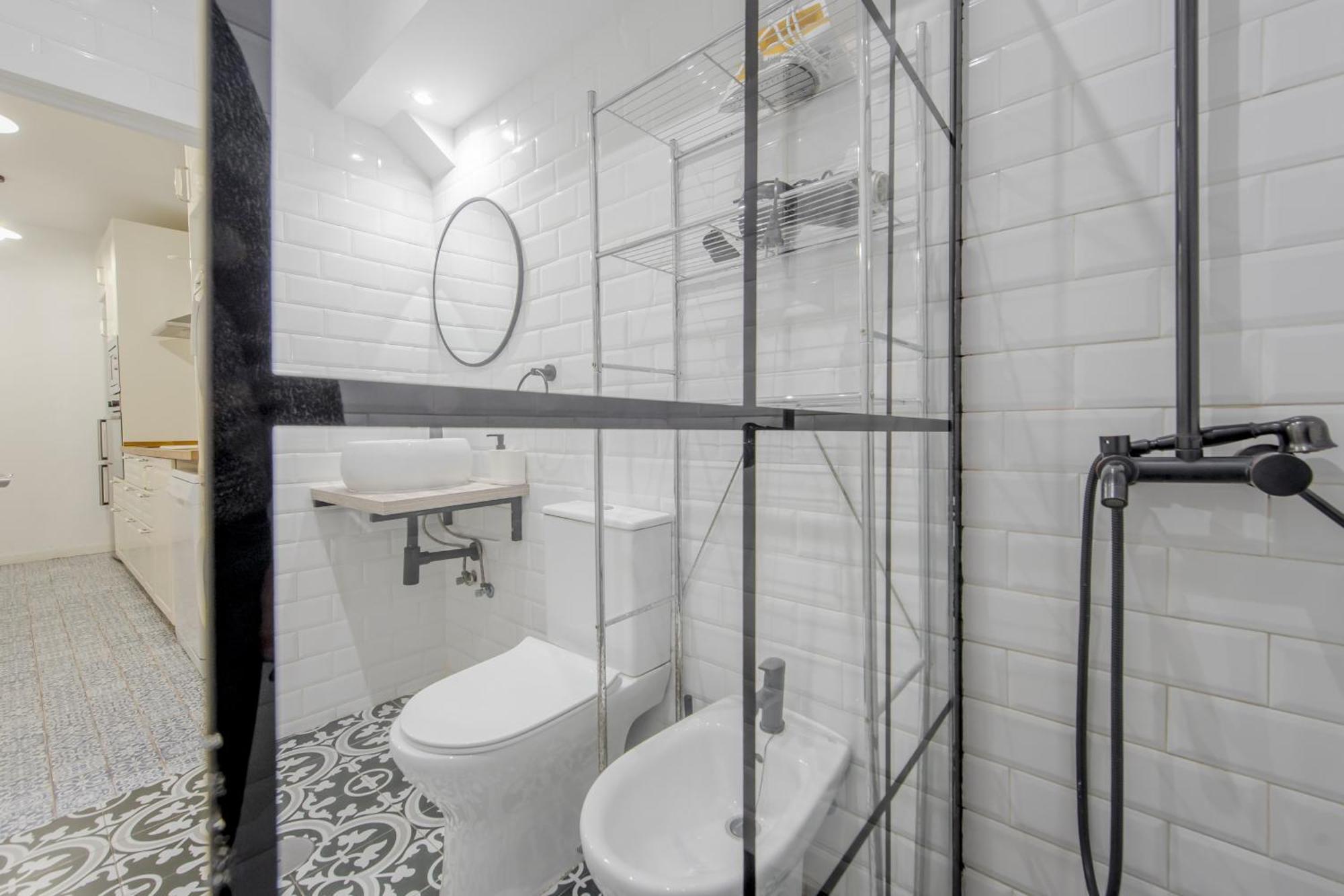 C-Cabeza Cool Apt Para 7 Al Lado De Tirso De Molina E1 Мадрид Экстерьер фото