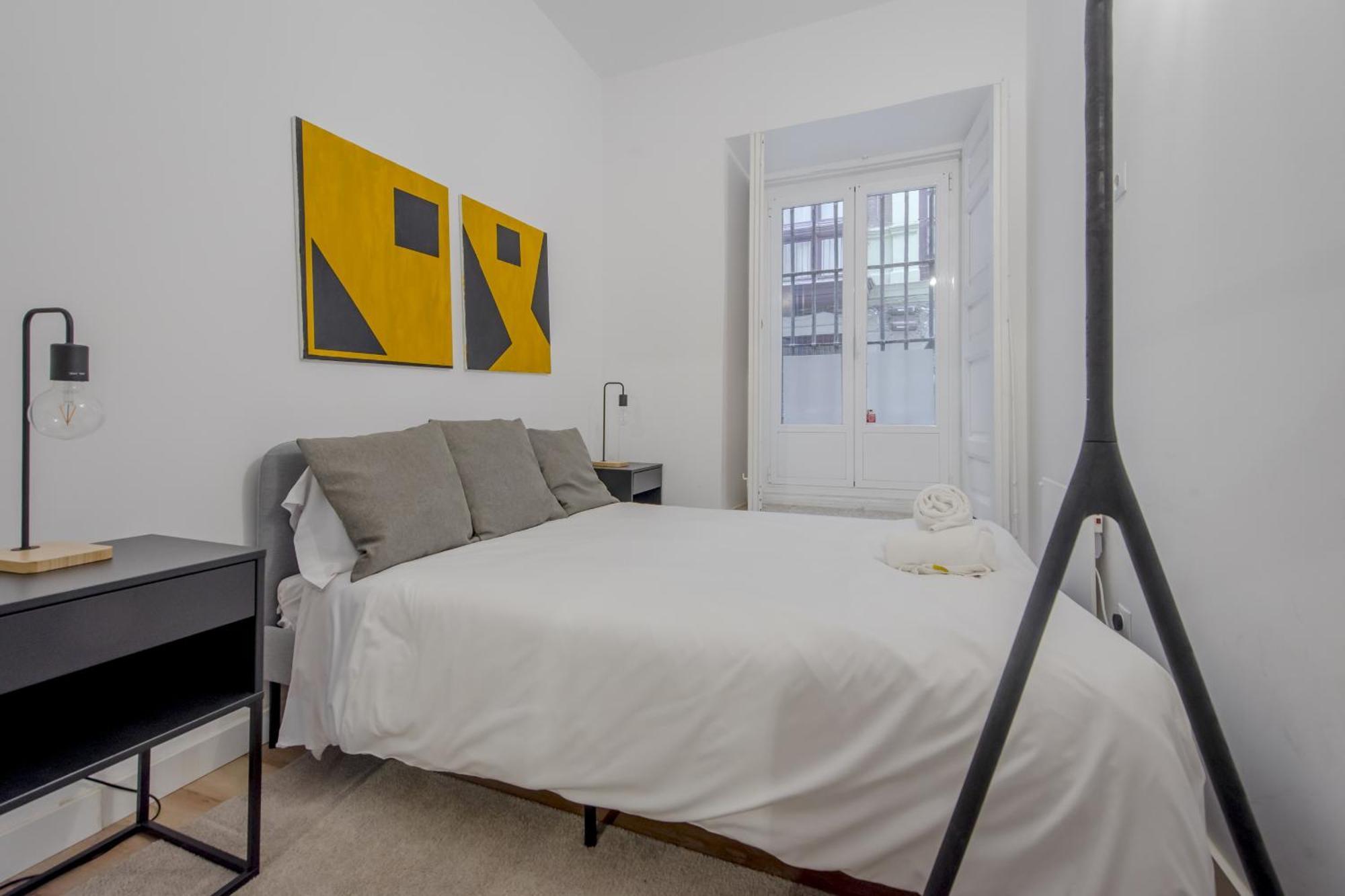 C-Cabeza Cool Apt Para 7 Al Lado De Tirso De Molina E1 Мадрид Экстерьер фото