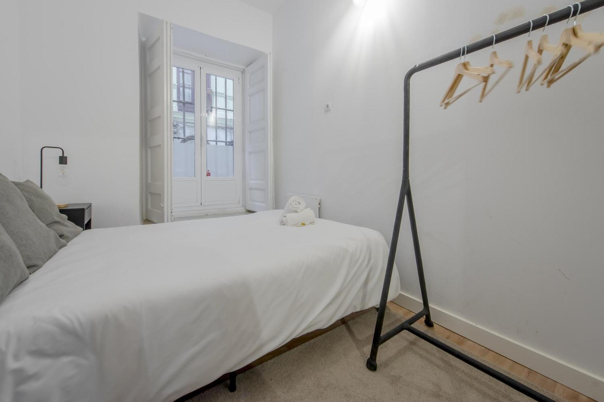 C-Cabeza Cool Apt Para 7 Al Lado De Tirso De Molina E1 Мадрид Экстерьер фото