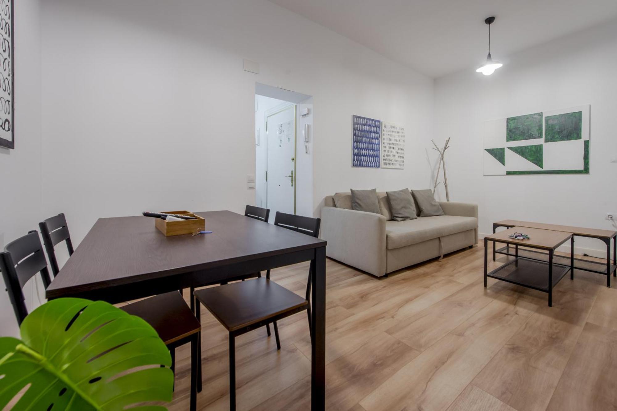 C-Cabeza Cool Apt Para 7 Al Lado De Tirso De Molina E1 Мадрид Экстерьер фото