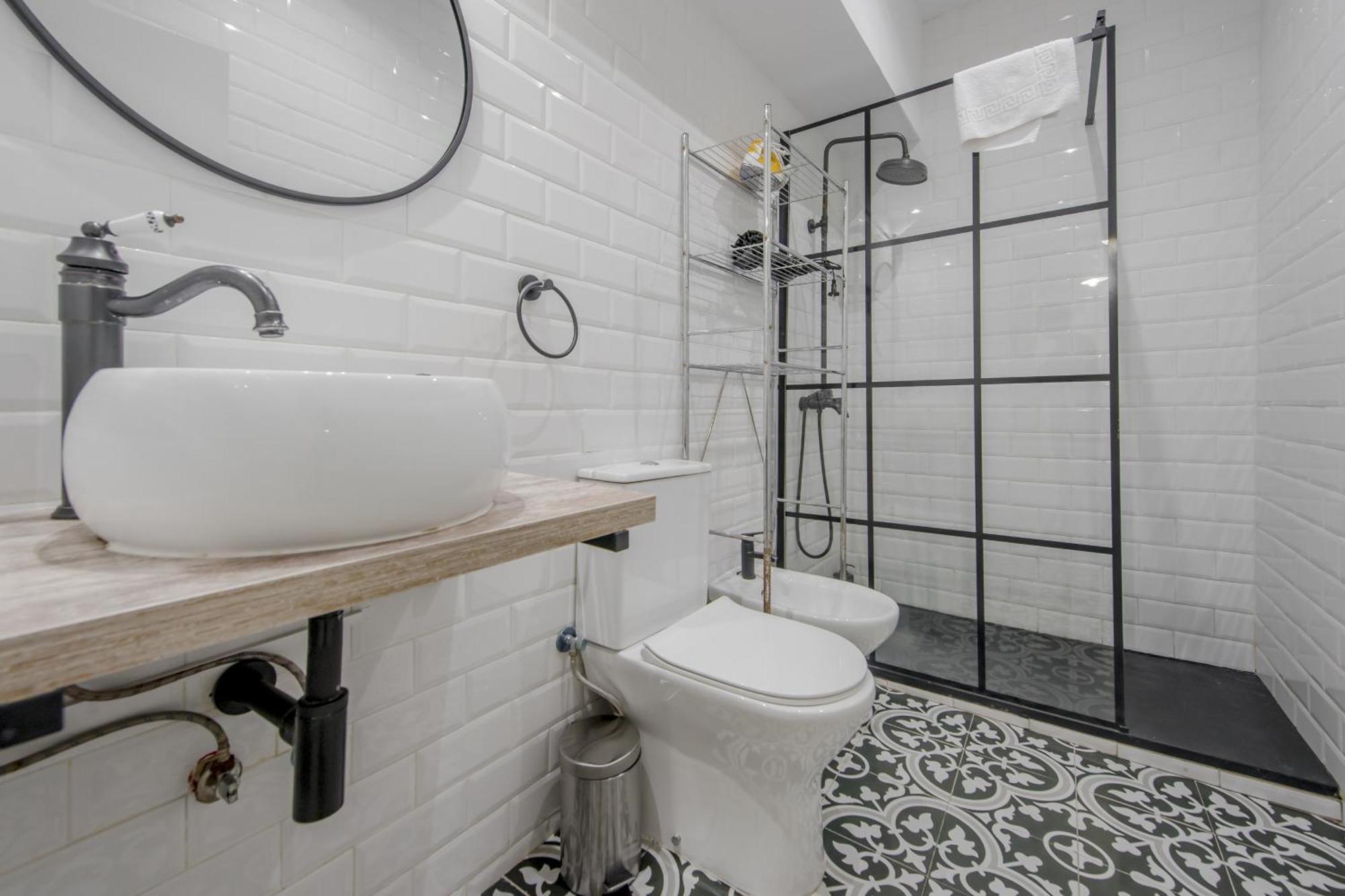C-Cabeza Cool Apt Para 7 Al Lado De Tirso De Molina E1 Мадрид Экстерьер фото
